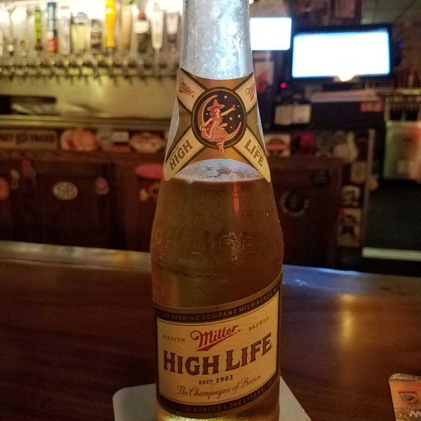 8/7/2022にAngela H.がHigh Life Loungeで撮った写真