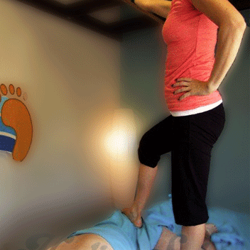 8/28/2014 tarihinde Heeling Sole Barefoot Massageziyaretçi tarafından Heeling Sole Barefoot Massage'de çekilen fotoğraf