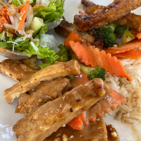 Baan Thai Thai Restaurant in Lewisville