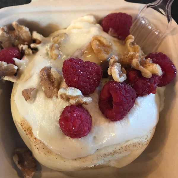 Photo taken at Cinnaholic by Angela B. on 7/9/2018