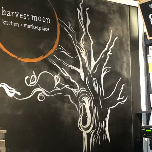 2/2/2021 tarihinde Carole L.ziyaretçi tarafından Harvest Moon Kitchen &amp; Marketplace'de çekilen fotoğraf