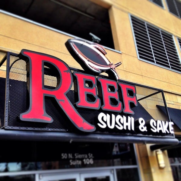 Das Foto wurde bei Reef Sushi &amp; Sake von Max G. am 3/13/2013 aufgenommen