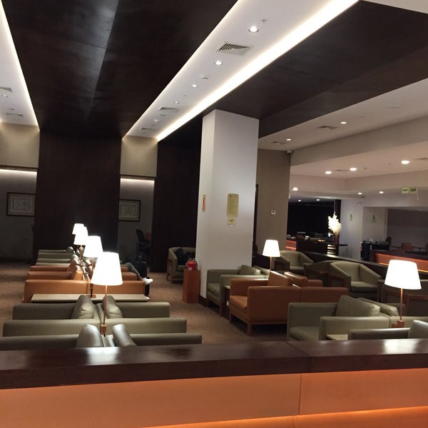 Plaza premium lounge. Luxury lounge блиц. Vip lounge большой. Vip lounge. Vip-lounge spbfw.