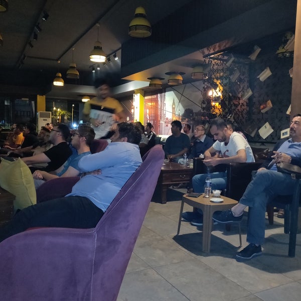 Foto diambil di Cafe Mırra oleh ⭐️Mustafa T. pada 10/1/2019