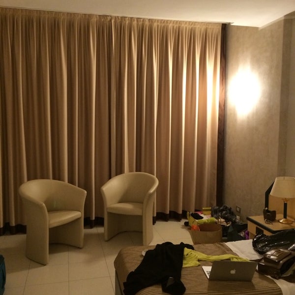 2/2/2014 tarihinde Syuzanna V.ziyaretçi tarafından Poggio Hotel'de çekilen fotoğraf