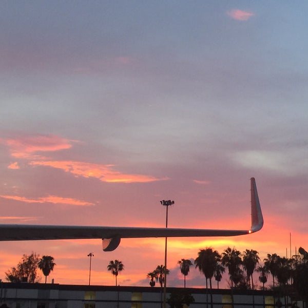 Check in VivaAerobús Airport Terminal