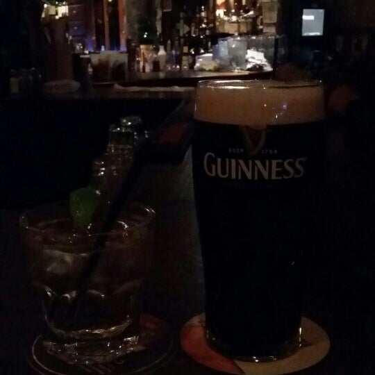 Photo taken at Durty Nelly&#39;s Authentic Irish Pub by Raquel D. on 3/19/2016