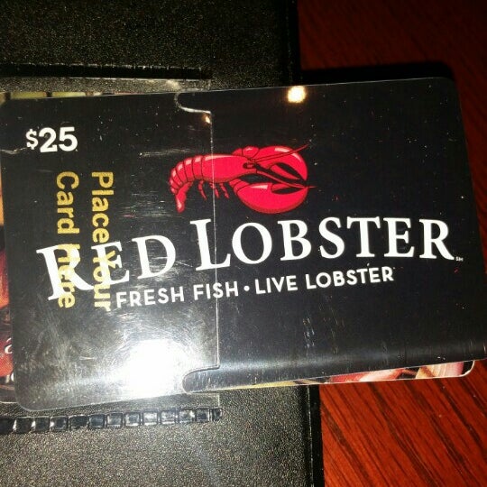 Photo taken at Red Lobster by Jajai on 12/28/2016
