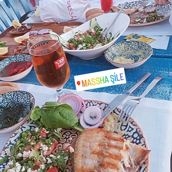 Photo taken at Massha &amp; Şile Balıkçısı by Dyg 💛💙 on 6/30/2023