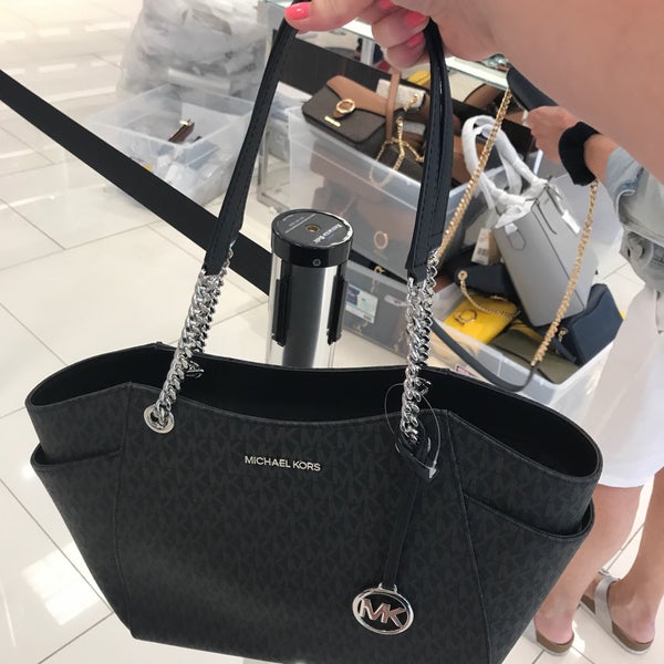 Michael Kors - 6 tips from 632 visitors