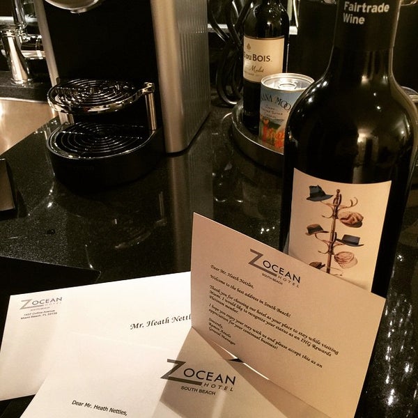 รูปภาพถ่ายที่ Z Ocean Hotel โดย Heath N. เมื่อ 2/8/2015