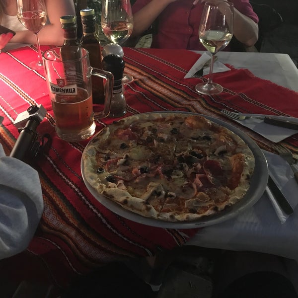 9/10/2018에 Anton A.님이 Uncle George&#39;s Grill &amp; Pizza | Чичо Жорж Грил и Пица에서 찍은 사진