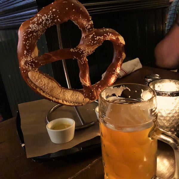 The giant pretzel was very good, and the Burger Royale has perfectly balanced flavor. Great atmosphere and really unique menu!