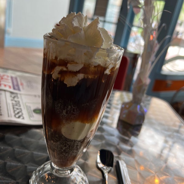 Peter’s German Ice Cream & Coffee Shop Downtown Fort Myers Historic