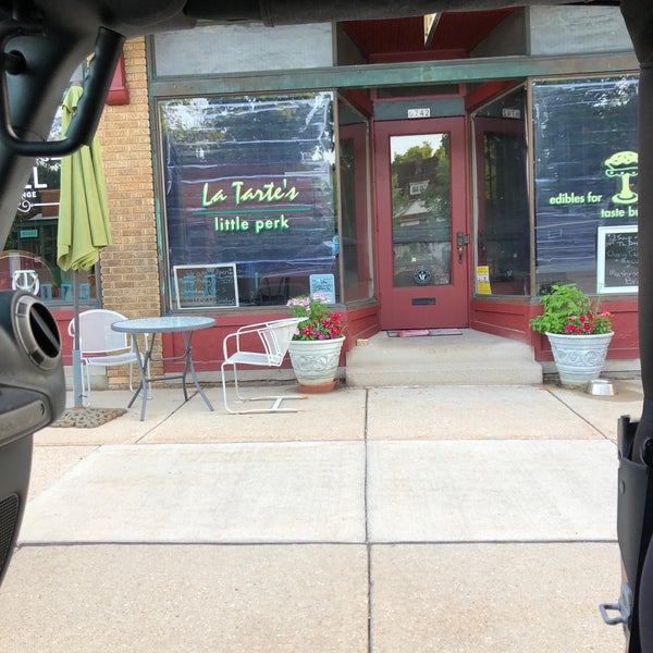 PJs Frame & Gallery Framing Store in Wauwatosa