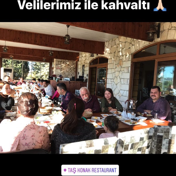 Das Foto wurde bei Taş Konak Event von Alper Ç. am 12/3/2017 aufgenommen