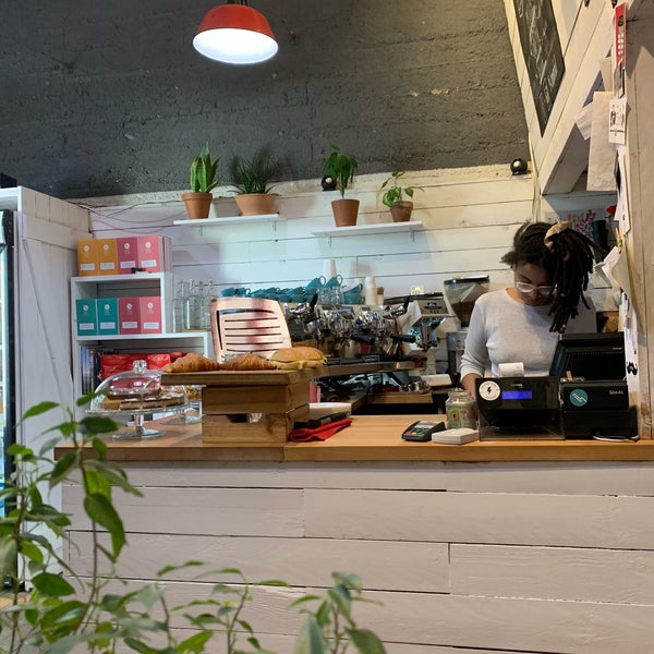Photo taken at Tamp &amp; Pull Espresso Bar by AnnaMartynova on 9/26/2019