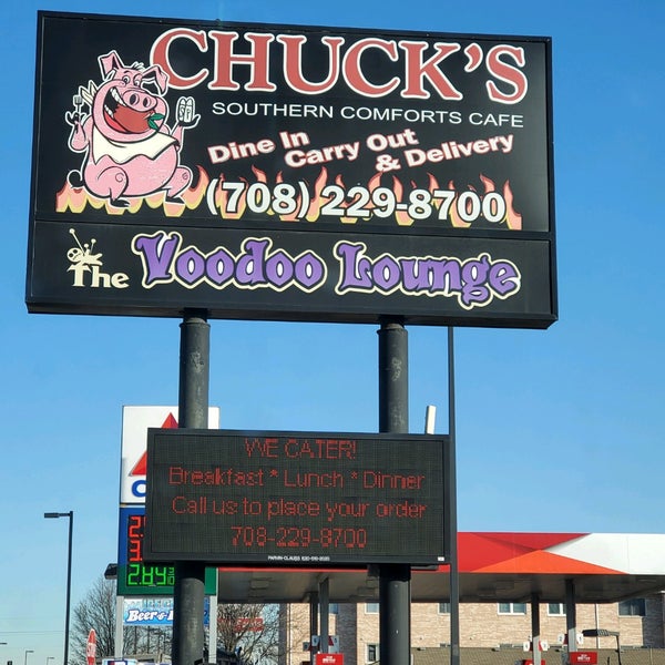12/18/2019에 💄💋Tara💋님이 Chuck&#39;s Southern Comforts Cafe에서 찍은 사진