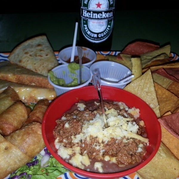 รูปภาพถ่ายที่ Escalante&#39;s Tex-Mex Food โดย Babi เมื่อ 1/17/2014