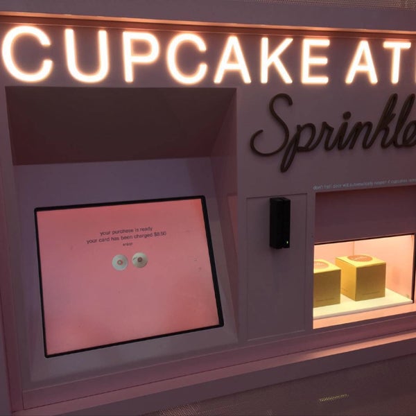 Photo taken at Sprinkles Cupcakes by ³ on 7/6/2017