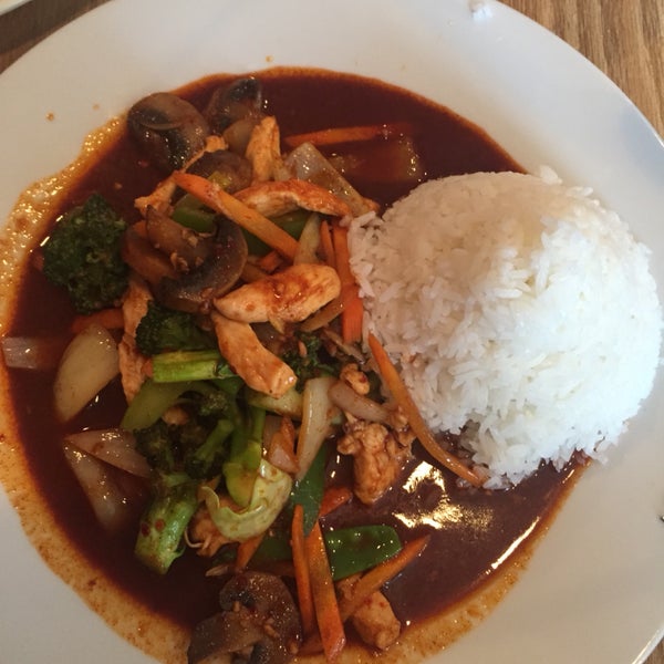 Noodle Swing Thai Cafe Thai Restaurant