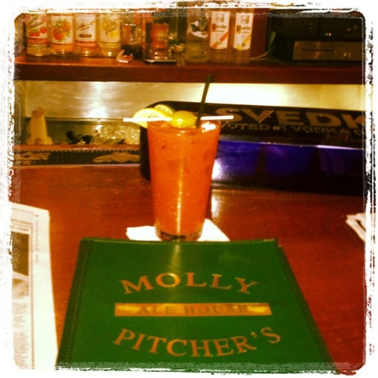 11/2/2012 tarihinde Jimmy V.ziyaretçi tarafından Molly Pitcher&#39;s Ale House'de çekilen fotoğraf