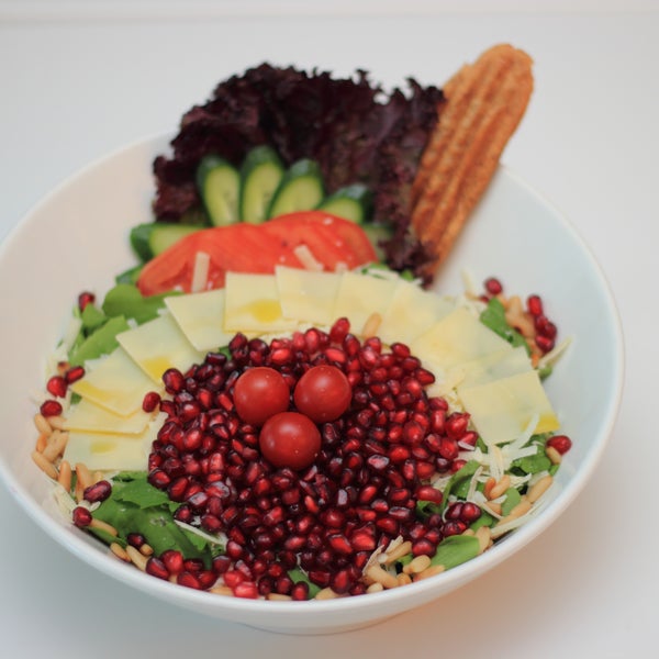 3/4/2014 tarihinde Salad Boutiqueziyaretçi tarafından Salad Boutique'de çekilen fotoğraf