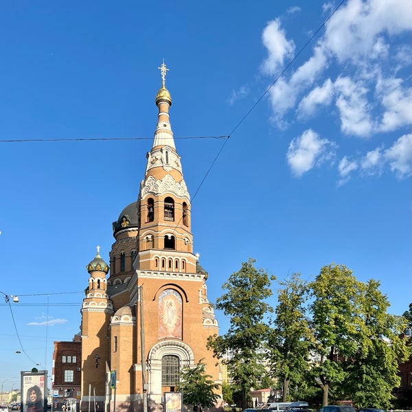 Храм Воскресения Христова в Орлецах Псков