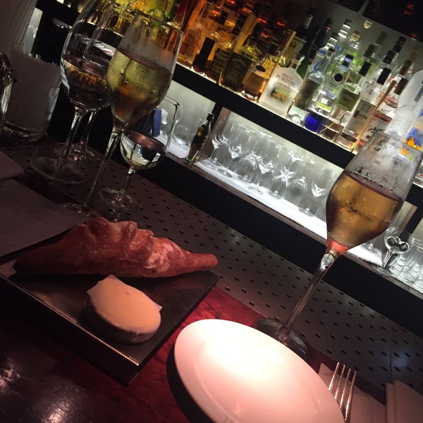12/30/2015にMaria P.がBASA - Basement Bar &amp; Restaurantで撮った写真