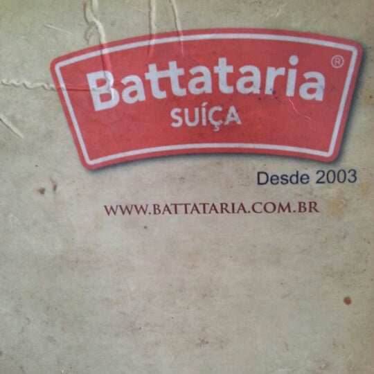 รูปภาพถ่ายที่ Battataria Suiça โดย Renan Geordano R. เมื่อ 1/7/2013