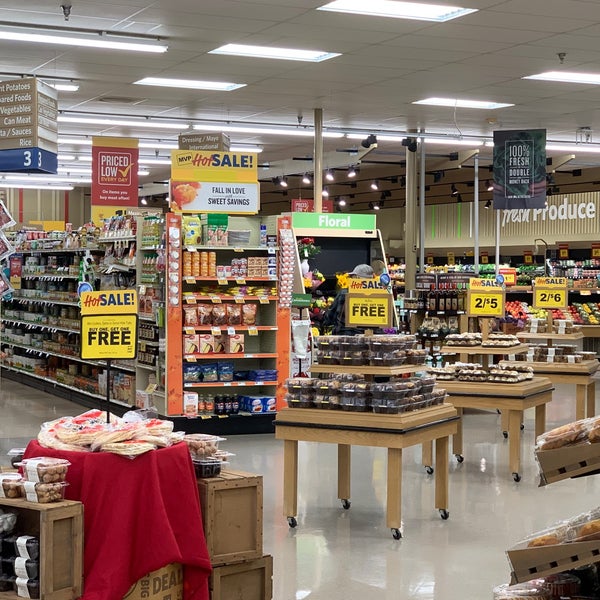 Food Lion Grocery Store 2 tips from 82 visitors