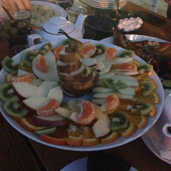 Das Foto wurde bei Ресторан Гала von Нелли ;. am 5/19/2014 aufgenommen