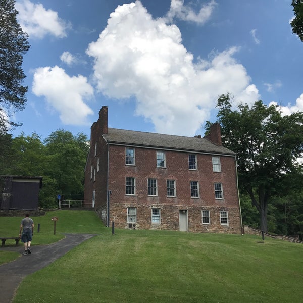 Mount Washington Tavern 129 visitors