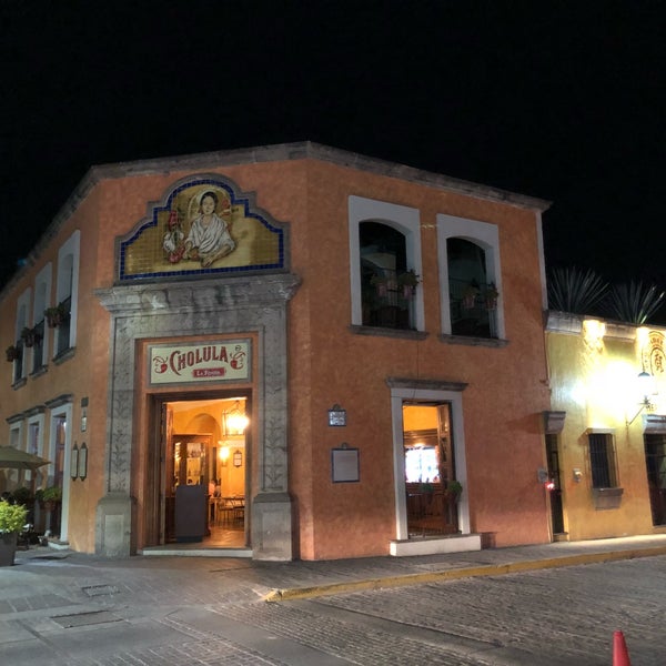 Photo taken at Fonda Cholula Restaurante by Edgar G. on 2/25/2018