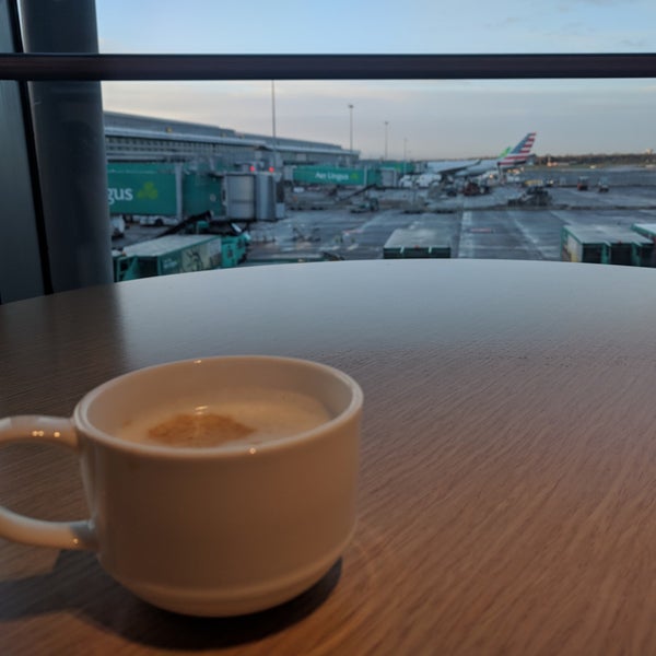 Photo taken at Aer Lingus Lounge by Ivan V. on 2/1/2018