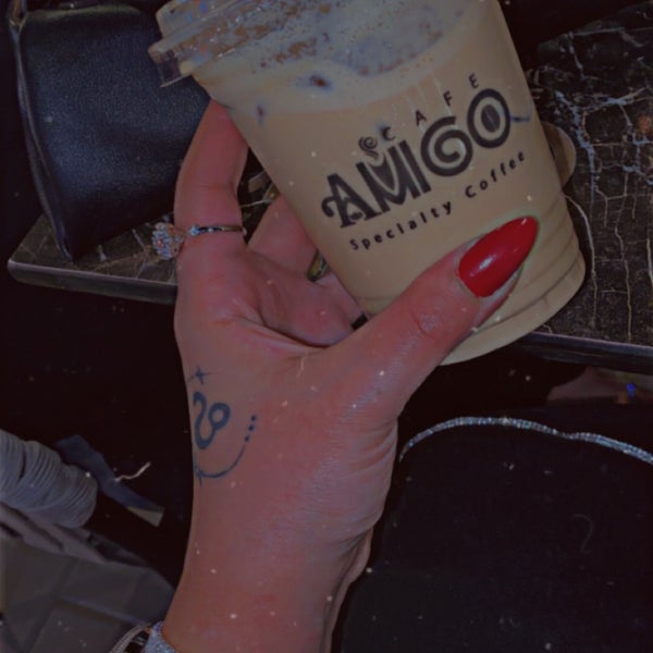 Снимок сделан в Amigo Cafe&amp;Lounge (specialty Coffee) пользователем Oosha 5/6/2022
