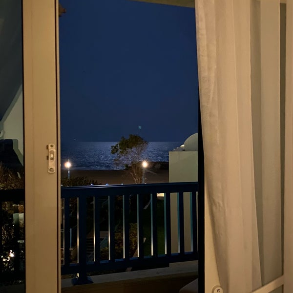 Foto tirada no(a) Hilton Salwa Beach Resort &amp; Villas por Musaed em 2/23/2024