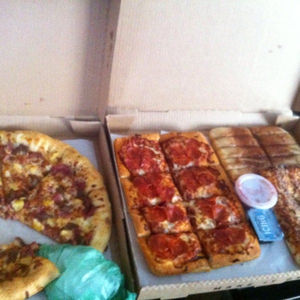 Photos At Pizza Hut 24 Visitors Photo Taken At Pizza Hut By Adryenne C On 6 9 2018