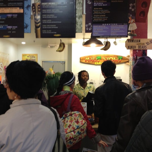 Photo taken at Maui Wowi Hawaiian Coffees &amp; Smoothies at Pier 39 by Dave S. on 12/30/2012