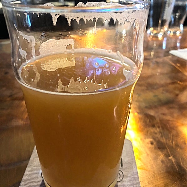 6/9/2018 tarihinde Dave S.ziyaretçi tarafından Three Sheets Craft Beer Bar'de çekilen fotoğraf
