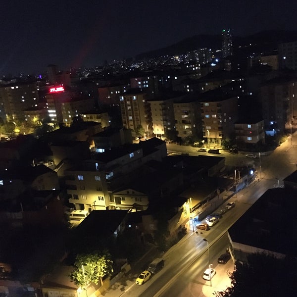 Das Foto wurde bei The Green Park Hotel Bostancı von Esref S. am 8/16/2020 aufgenommen