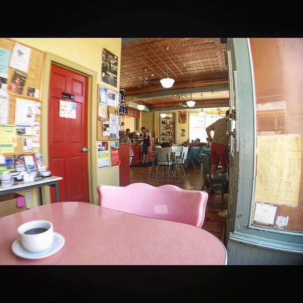 Photo prise au Peekskill Coffee House par John A. le7/19/2015