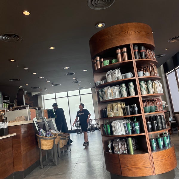 5/21/2022에 Amal✨님이 Starbucks에서 찍은 사진