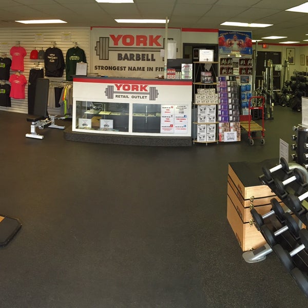 Photo taken at York Barbell Retail Outlet Store &amp; Weightlifting Hall of Fame by York Barbell Retail Outlet Store &amp; Weightlifting Hall of Fame on 5/18/2015