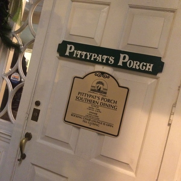 12/5/2014 tarihinde Dave M.ziyaretçi tarafından Pittypat&#39;s Porch'de çekilen fotoğraf