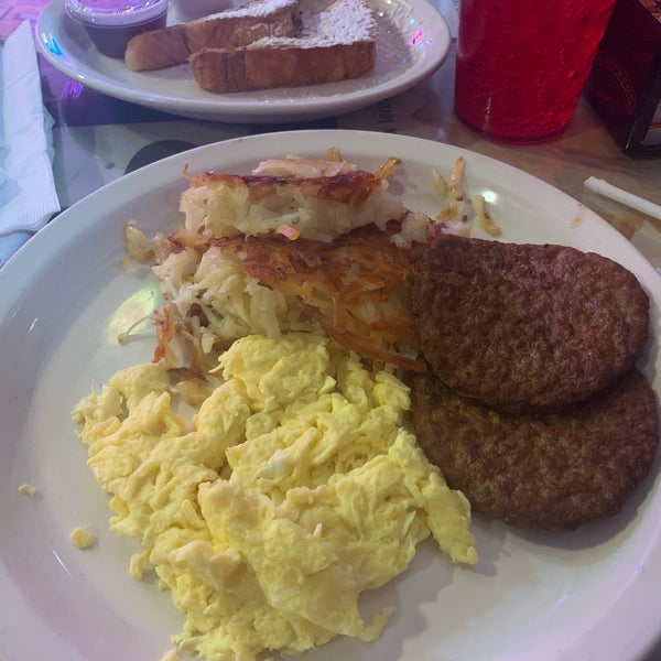 Das Foto wurde bei Mama&#39;s Daughter&#39;s Diner von Kaminsky E. am 2/16/2019 aufgenommen