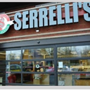 Foto diambil di Serrelli&#39;s Food Market oleh user363207 u. pada 12/16/2020