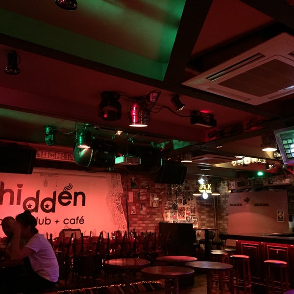 Foto tirada no(a) Hidden Bar por Semen G. em 6/15/2019