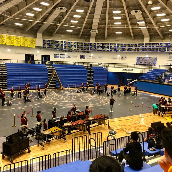 次での写真：Chattahoochee High School Alpharettaの高校