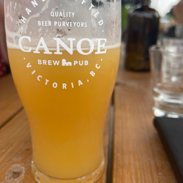 7/31/2021 tarihinde Kevin K.ziyaretçi tarafından CANOE Brewpub Marina &amp; Restaurant'de çekilen fotoğraf